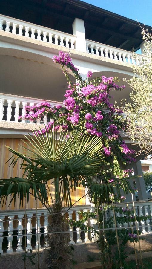 Apartments Golub Krk Town Exterior foto