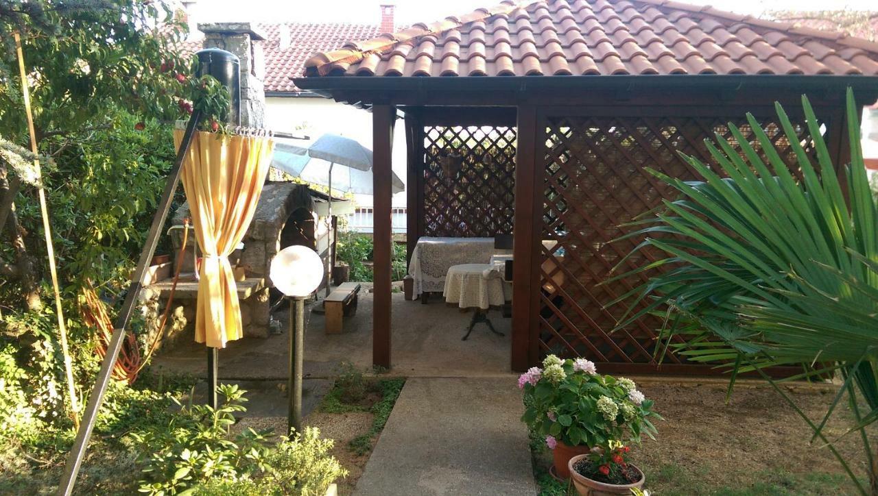 Apartments Golub Krk Town Exterior foto